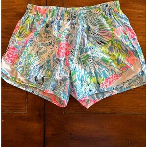 Lilly Pulitzer athletic shorts XXS (girls 12-14)